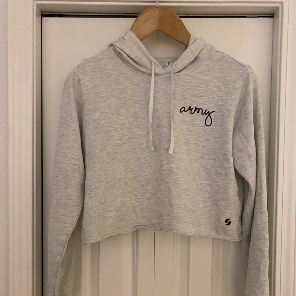 Women’s army crop top hoodie